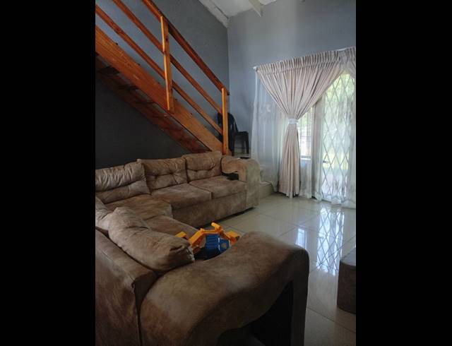 2.5 BEDROOM SIMPLEX FOR SALE IN BELLAIR